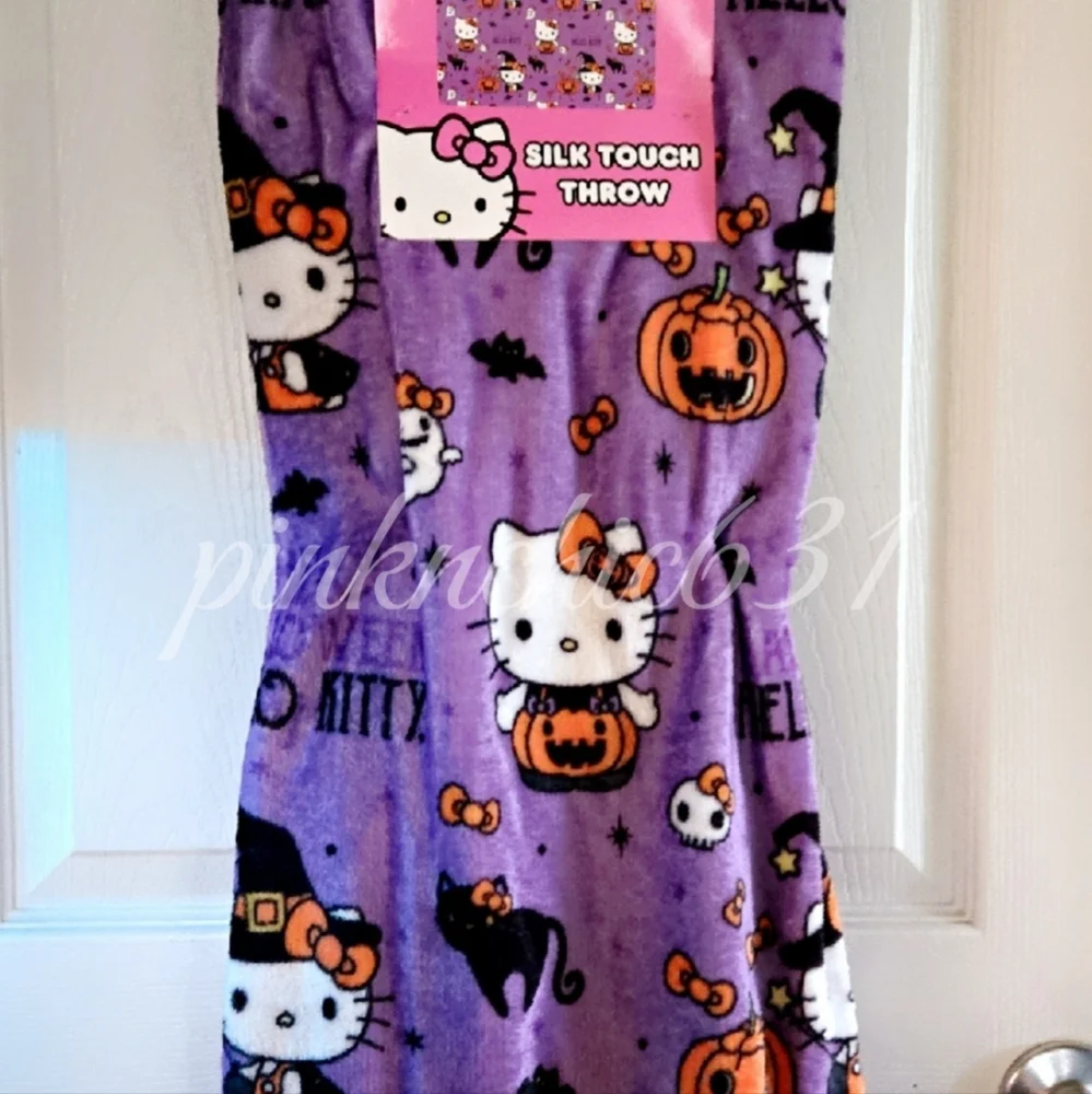 Hello Kitty Purple Halloween Silk Touch Throw Blanket